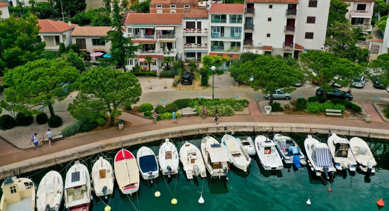 Apartments Nika Crikvenica Ngoại thất bức ảnh